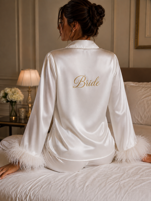 Ensemble Pyjama en satin Blanc manches longues avec plumes